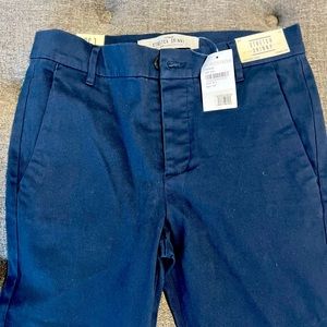 NWT Topman stretch skinny chinos. Comfortable and fashionable for any size.